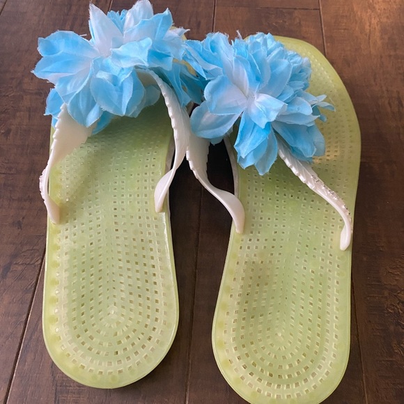 Kate Spade Bella Jelly flip flops - Picture 3 of 10